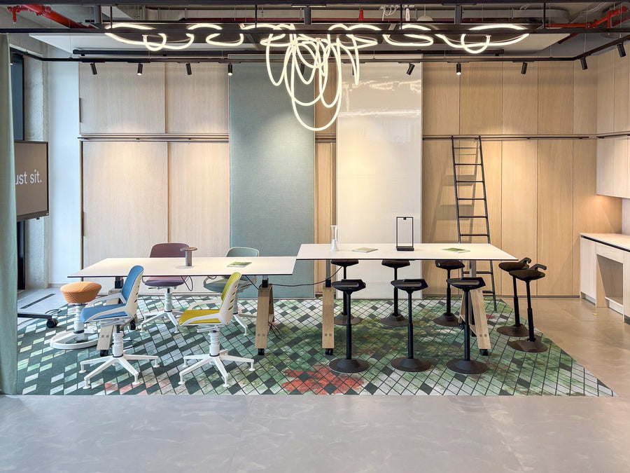Aeris stattet aus: IDX 81 Showroom in München