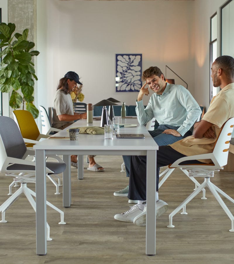 Aeris Numo Comfort: Der Konferenzstuhl für gesundes Sitzen